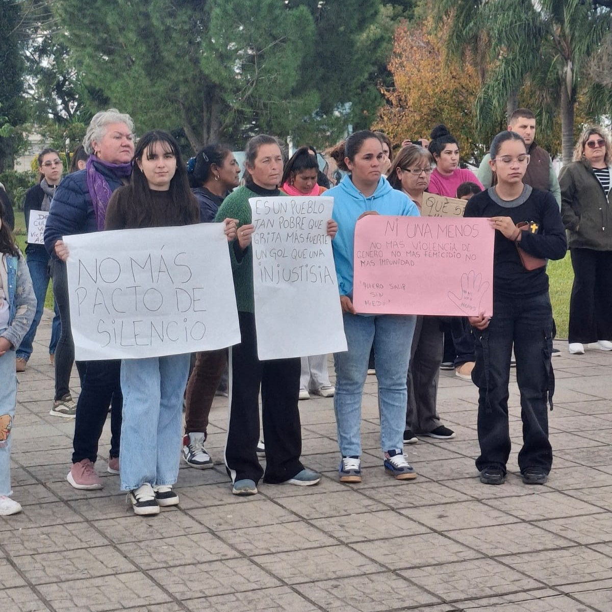 Conmoción y pedido de justicia en Feliciano: hay cuatro detenidos y allanamientos en La Paz